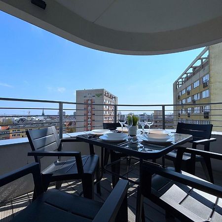 Sun Towers - Apartamenty Bryza - Apartamenty Z Parkingiem Swinoujscie Exterior photo