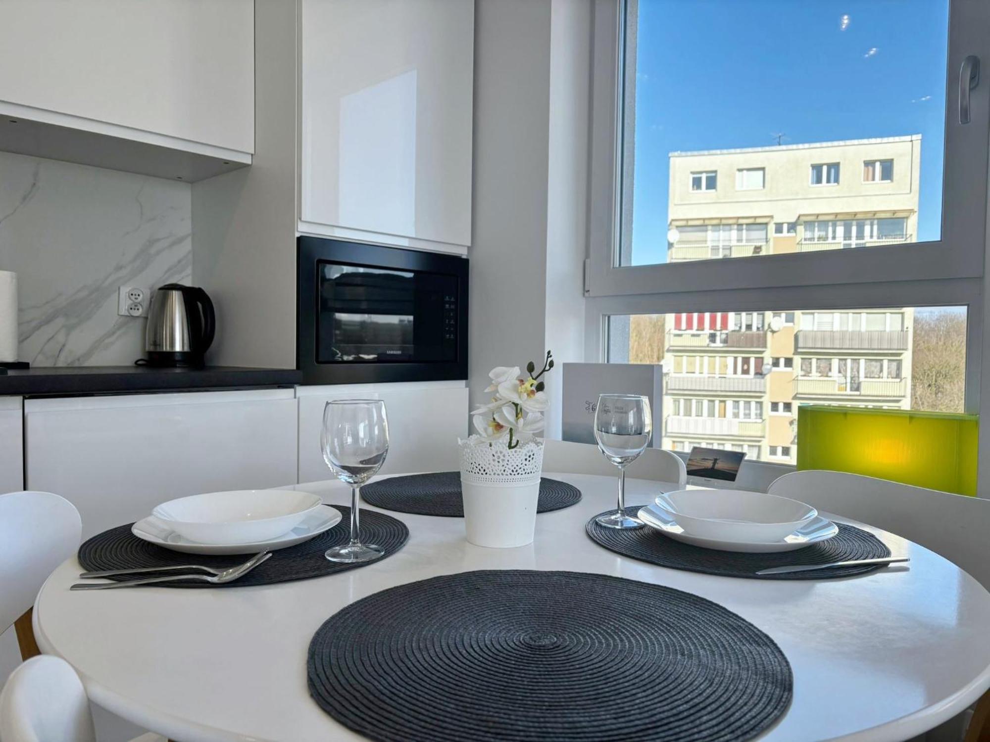 Sun Towers - Apartamenty Bryza - Apartamenty Z Parkingiem Swinoujscie Exterior photo